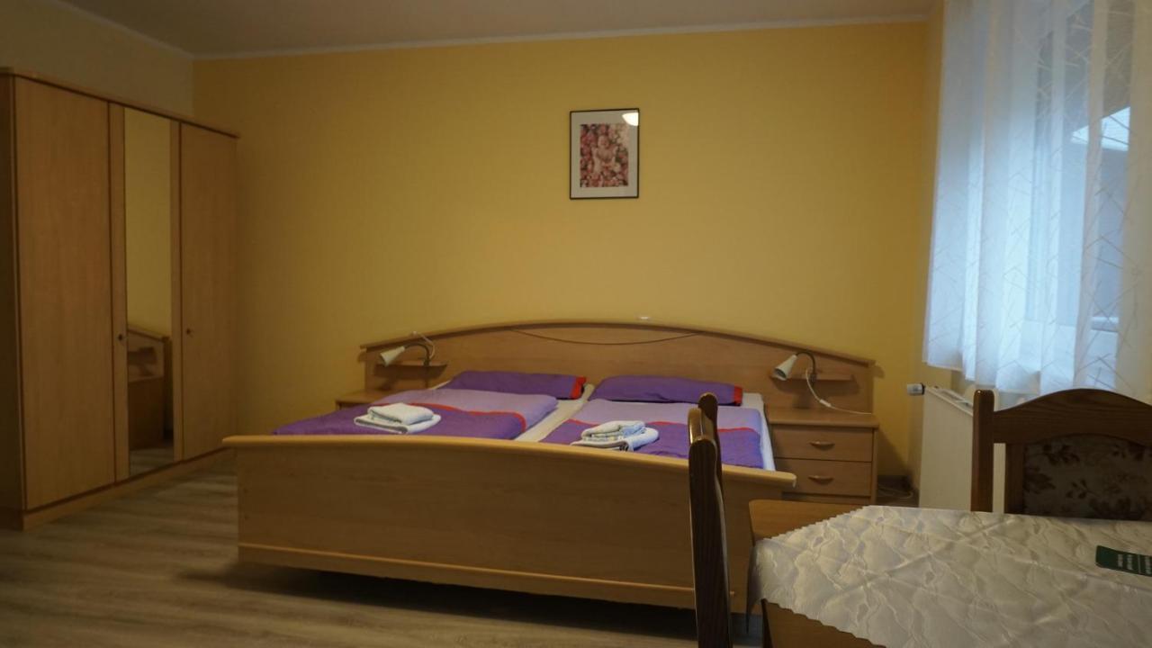 Logia Hotel Garni Neuharlingersiel Exterior photo